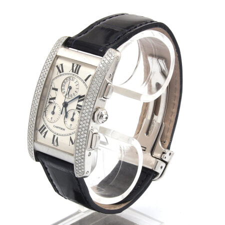 Cartier Tank Américaine chronograph mit Diamanten am Lederband